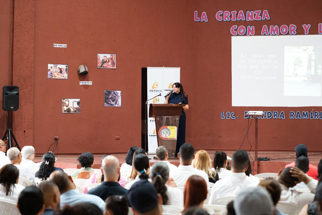 Conferencia Crianza con Amor y Limites